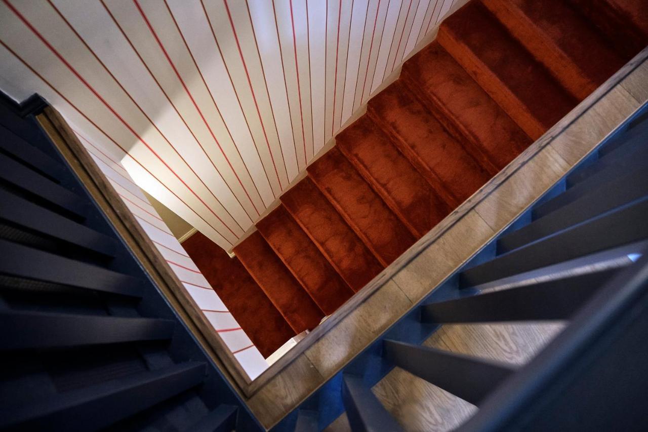 Villa Ammende Restaurant And Hotel Parnu Exterior photo Stairs
